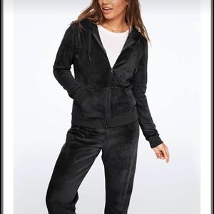 PINK velour full zip🌛